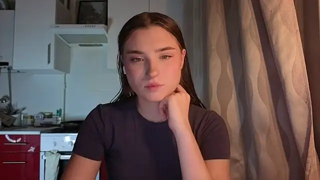 LissaBliss online show from June 2026 06:50:01 PM