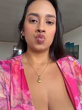 LunaHeat online show from May 2026 08:47:02 PM
