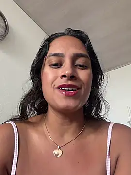 LunaHeat online show from May 2026 06:37:01 PM