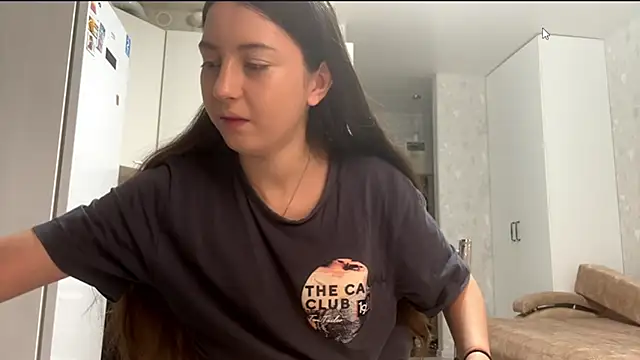 ZyntraLoom online show from February 2026 12:59:02 PM