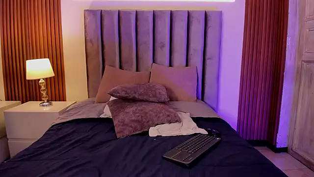 Snapshot of LilyHartt chatting on April 2026 08:09:02 PM LilyHartt online show from April 2026 08:09:02 PM