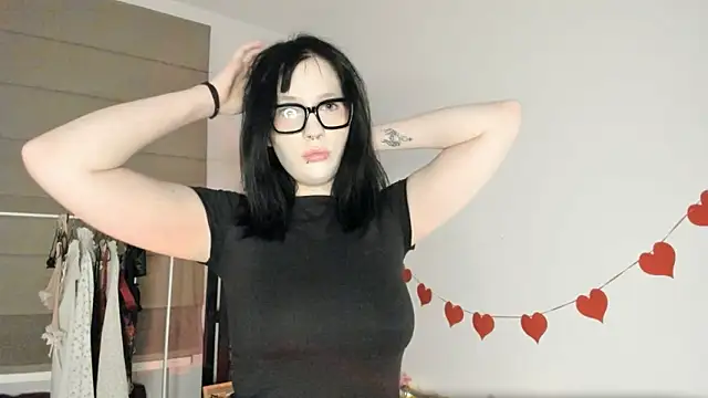 Snapshot of AuraShift chatting on March 2026 10:03:02 PM AuraShift online show from March 2026 10:03:02 PM