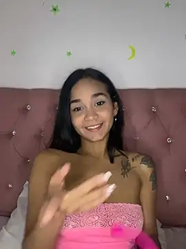Maria x Alejandra online show from April 2026 09:43:02 PM