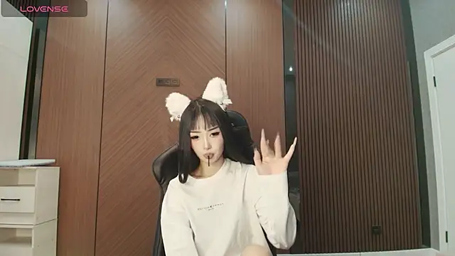 dionlee9 online show from March 2026 01:23:02 AM