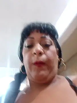 Snapshot of SabrinaColin chatting on June 2026 04:58:01 AM SabrinaColin online show from June 2026 04:58:01 AM