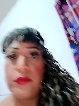 Snapshot of SabrinaColin chatting on June 2026 01:21:01 AM SabrinaColin online show from June 2026 01:21:01 AM
