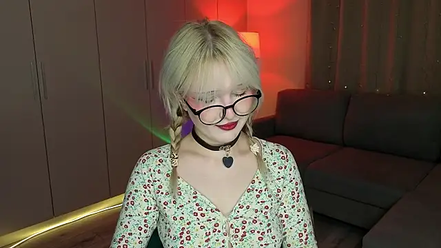 Snapshot of Mary_Piersen chatting on February 2026 10:06:02 PM Mary Piersen online show from February 2026 10:06:02 PM