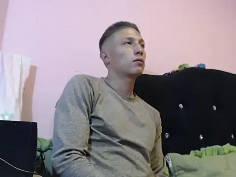 Cronos Hot 8 online show from March 2026 01:21:02 AM