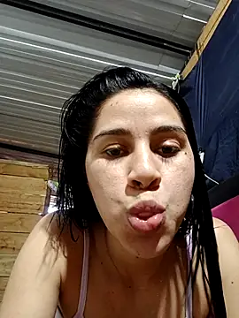 Mia axell online show from February 2026 10:15:01 PM