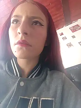 im scarlett18x online show from March 2026 06:47:02 PM