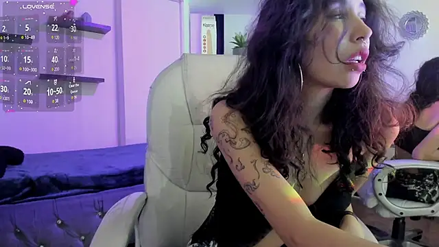 Miniadelf online show from March 2026 07:51:02 PM