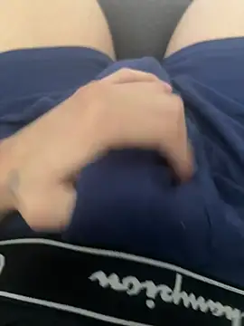 Snapshot of bugballs1 chatting on February 2026 11:20:01 PM bugballs1 online show from February 2026 11:20:01 PM