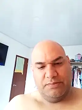 wessAndSandri online show from April 2026 07:41:01 PM