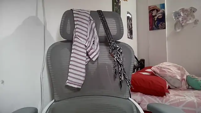 Snapshot of Antonia-bloom chatting on May 2026 03:47:02 AM Antonia-bloom online show from May 2026 03:47:02 AM