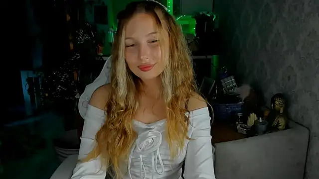 Snapshot of Marcellis_Charm chatting on February 2026 07:17:02 PM Marcellis Charm online show from February 2026 07:17:02 PM