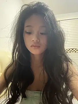 Snapshot of srr6677 chatting on March 2026 11:04:02 AM srr6677 online show from March 2026 11:04:02 AM