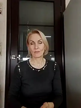 Snapshot of MichelleSolis chatting on March 2026 01:49:01 PM MichelleSolis online show from March 2026 01:49:01 PM