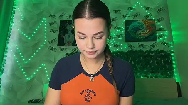 Snapshot of Karina_vibe chatting on April 2026 11:11:01 AM Karina vibe online show from April 2026 11:11:01 AM