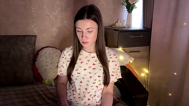 Lina Vanilina online show from February 2026 01:15:02 PM