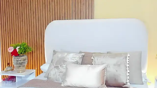 CristalMayson online show from March 2026 12:21:01 AM