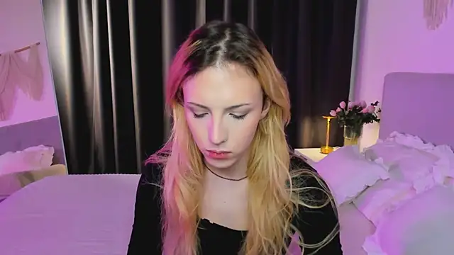 Tiffany  King online show from May 2026 05:46:02 AM