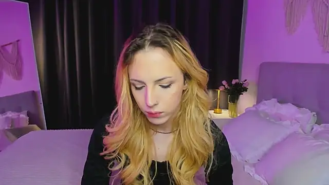 Tiffany  King online show from May 2026 05:46:02 AM