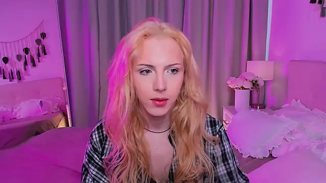Tiffany  King online show from May 2026 05:38:01 AM