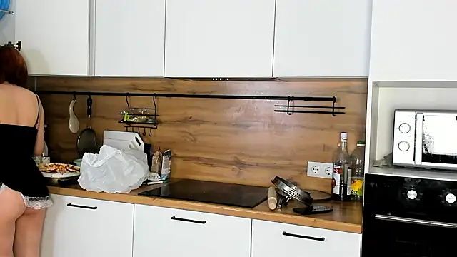 Snapshot of NessaV chatting on March 2026 10:51:01 AM NessaV online show from March 2026 10:51:01 AM