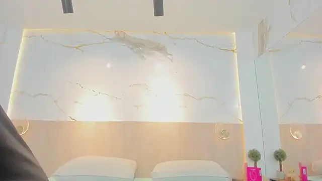 rebecca ponce  online show from March 2026 11:02:01 AM