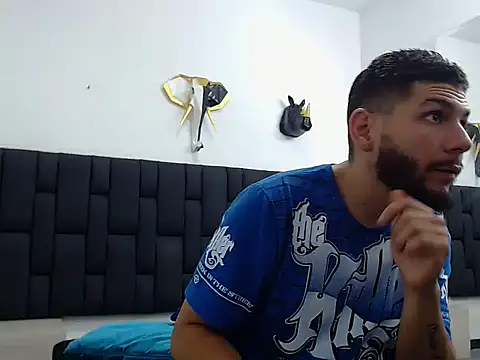 deyby hot online show from February 2026 07:09:02 PM