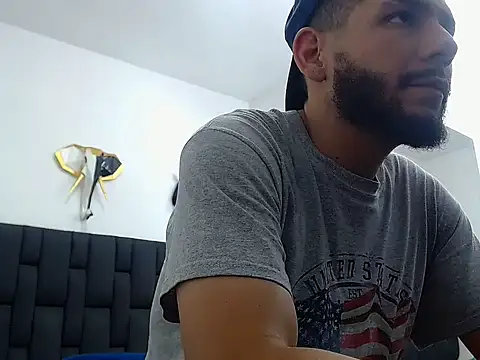 deyby hot online show from February 2026 07:29:01 PM