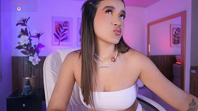 IvyGrabes online show from June 2026 07:13:02 PM