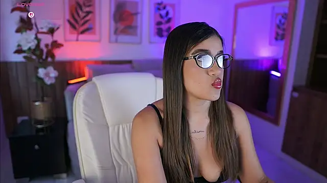 IvyGrabes online show from June 2026 07:17:01 PM