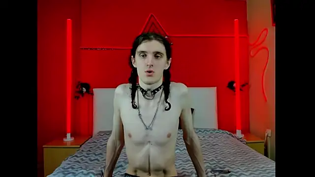 lee twink online show from February 2026 07:53:02 PM