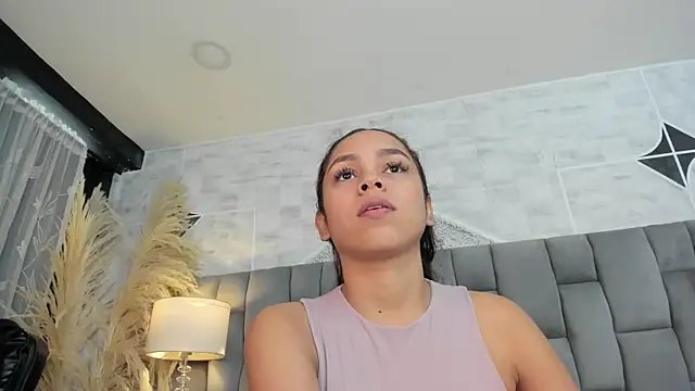 CarolineFyre online show from June 2026 01:05:02 PM
