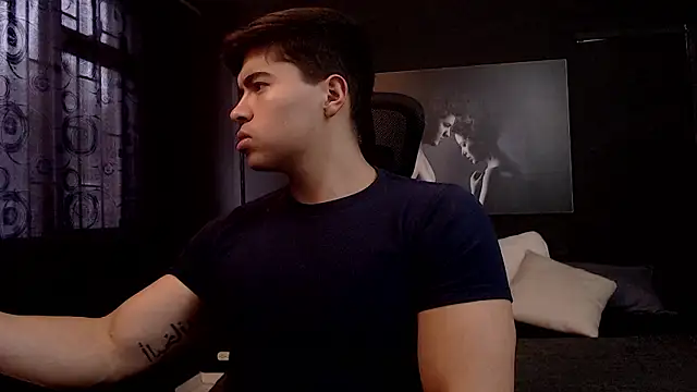 hat guy01 online show from February 2026 08:29:02 PM