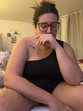 Snapshot of JasmineGlow7 chatting on March 2026 11:32:01 PM JasmineGlow7 online show from March 2026 11:32:01 PM