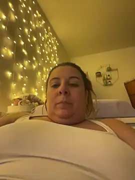 Snapshot of JasmineGlow7 chatting on March 2026 11:20:02 PM JasmineGlow7 online show from March 2026 11:20:02 PM