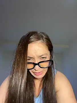 Emmablue10 online show from February 2026 01:43:02 AM