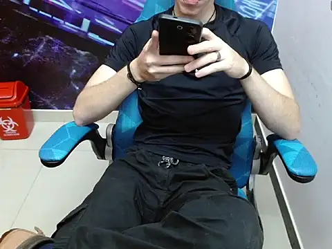 Anthony Rays online show from February 2026 06:45:01 PM