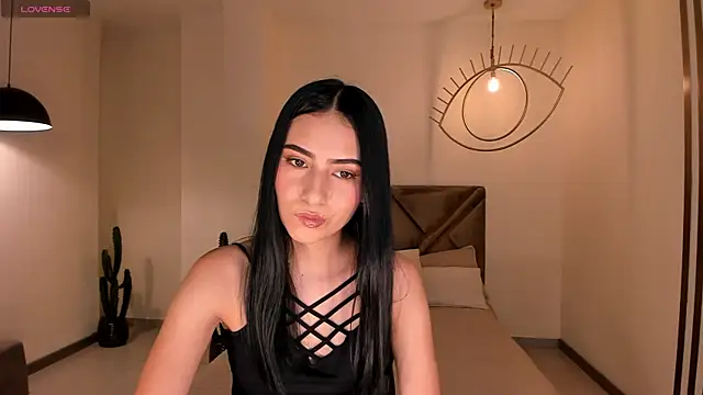 LucieMartin online show from May 2026 07:41:01 PM