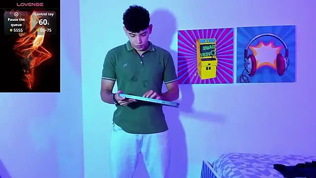 justin payn14 online show from February 2026 07:07:01 PM