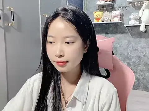 Linne6789 online show from April 2026 02:51:02 PM