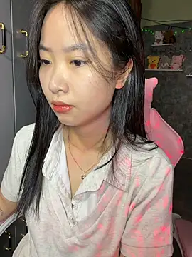 Linne6789 online show from May 2026 02:45:02 PM