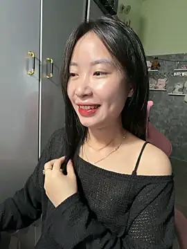 Linne6789 online show from May 2026 05:02:02 AM