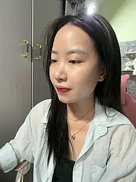 Linne6789 online show from May 2026 03:23:01 AM