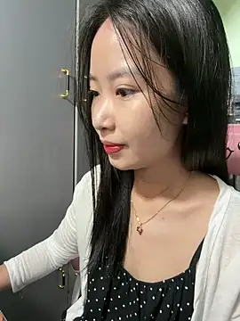 Linne6789 online show from May 2026 03:57:02 AM