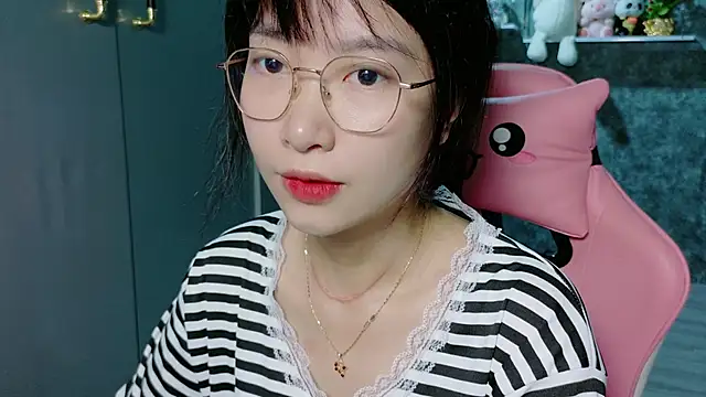 Linne6789 online show from July 2026 04:18:02 AM