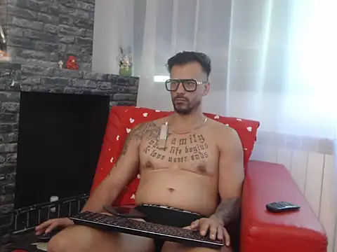 RyanxCole online show from June 2026 08:19:02 AM