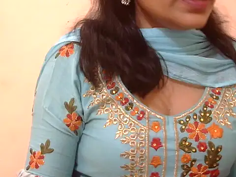 cute aada online show from February 2026 05:56:02 AM